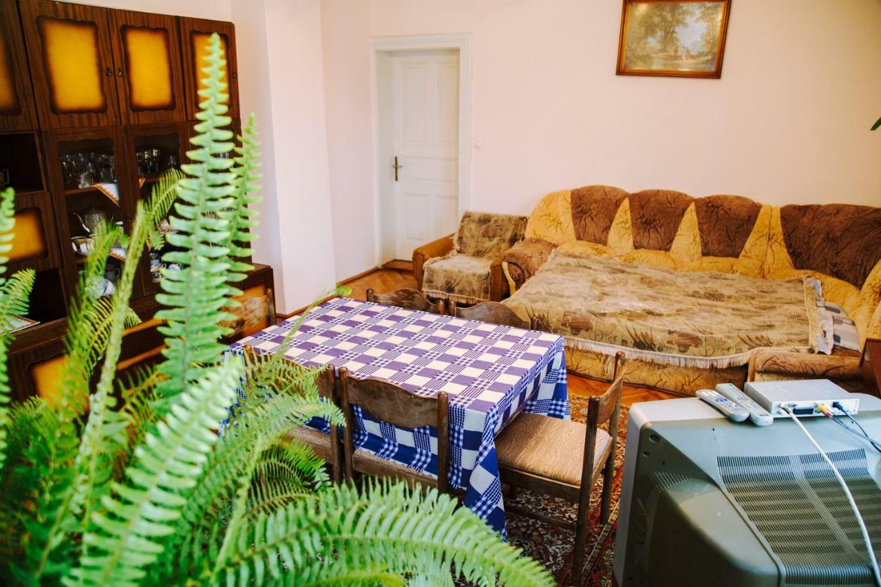 Zabava Apartment ยาเรมชา ภายนอก รูปภาพ