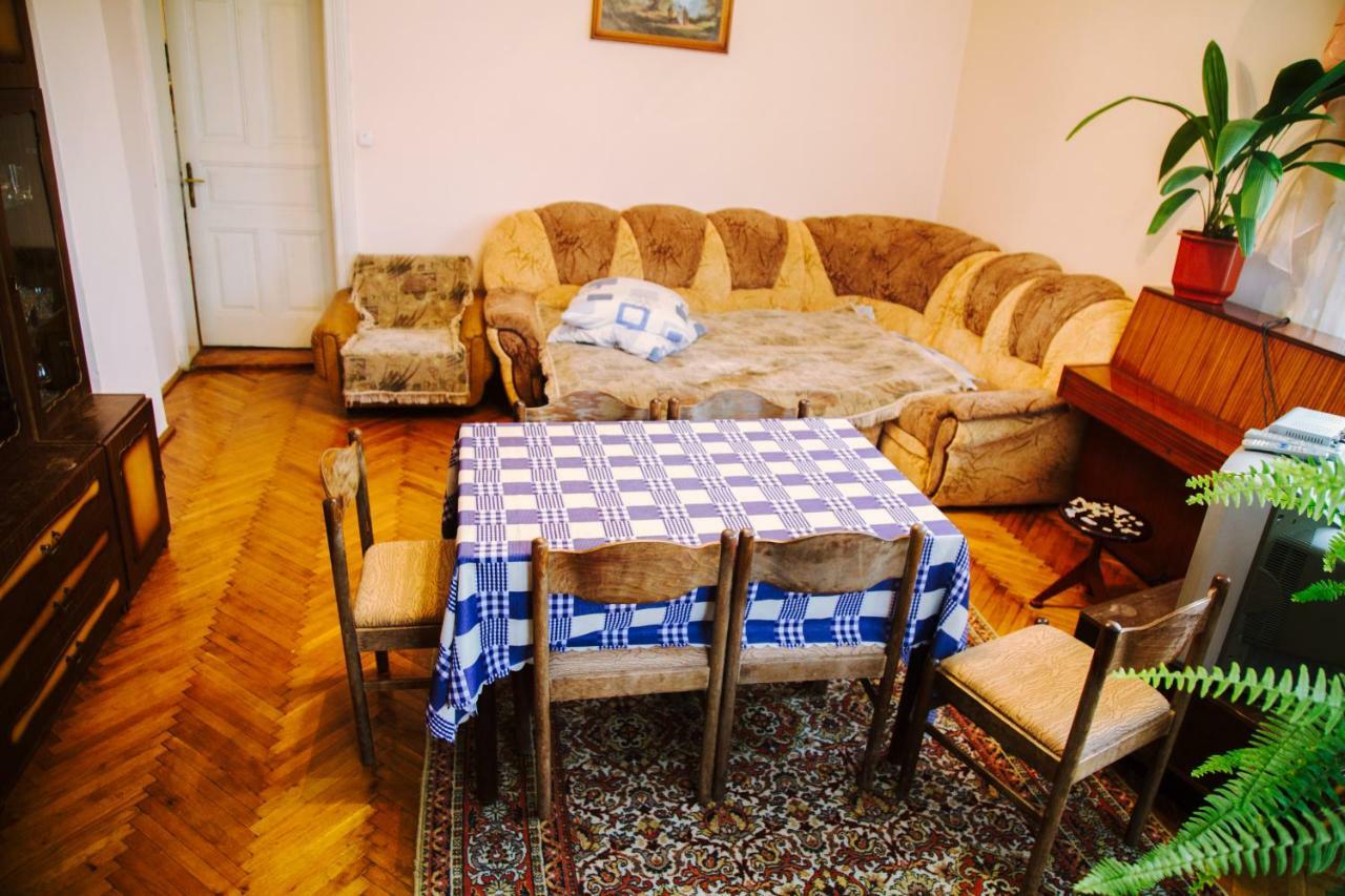 Zabava Apartment ยาเรมชา ภายนอก รูปภาพ